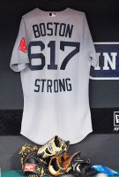 jersey-redsox-away-gray-617-bostonstrong-03.600.jpg